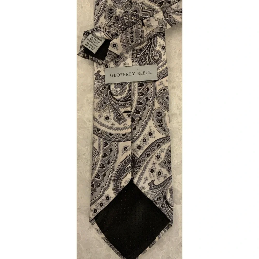 Goffrey Beene Men's Tie 4
